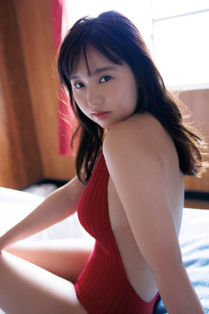 美女把腿扒开屁股让我桶