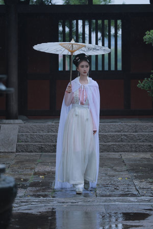 女迎宾徐丽颖的情侣奴